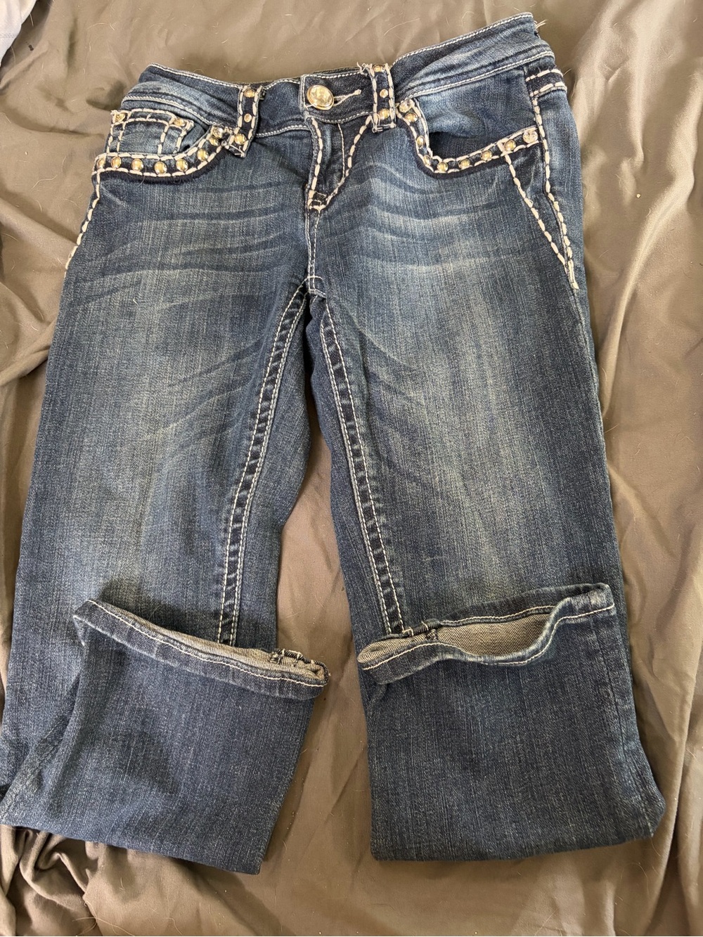 L.A. idol Dark Blue Cropped Jeans with Contrast Stitching